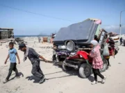 Israelul anunță o ofensivă devastatoare. Populația din Gaza este somată să părăsească imediat zona