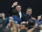 Înmormântarea lui Charlie Kirk. O sută de mii de oameni pe stadion așteaptă discursul lui Donald Trump. Elon Musk, prezent și el în tribune