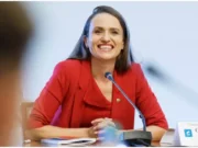 Rezista de la Externe se laudă pe Facebook cu anchetele făcute. Diplomația României pe ultimul loc în agenda Oanei Țoiu