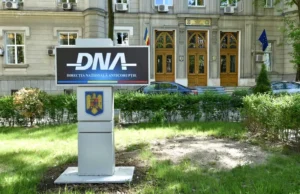 Directoarea DSP Brașov, săltată de DNA după ce a informat spitalele cu privire la controale. Ce beneficii a obținut în schimb