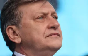 Crin Antonescu, despre vizita Oanei Țoiu în SUA: „Mi-e greu să calific în câteva cuvinte situația în care se află, astăzi, politica externă a României”