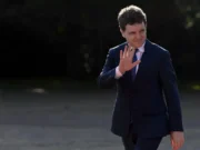 În culisele zborului prezidențial. Imagini rare din avionul care îl duce pe Nicușor Dan la Bruxelles