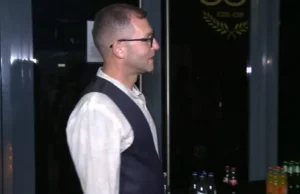 Milionarul care merge cu metroul și autobuzul în București: Economisesc timp, nu bani!