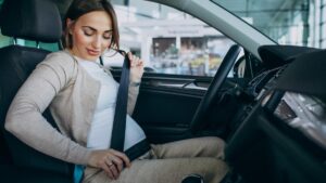 de-ce-nu-poarta-femeile-gravide-centura-de-siguranta-raspunsul-lui-titi-aur-5354422