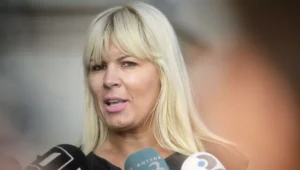 elena-udrea-invitata-de-un-lider-aur-la-o-dezbatere-in-parlament-despre-drepturile-detinutilor-la-scurt-timp-dupa-ce-a-fost-eliberata-din-inchisoare