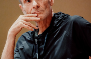 ‘Aur, aur, aur peste tot’ – CTP îl contrazice pe Nicușor Dan / Cine este politicianul care ‘a avut cel mai mult de câștigat’ la sfințirea Catedralei Naționale