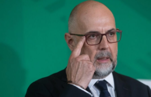 VIDEO Bomba cu ceas care amenință coaliția – Kelemen Hunor: ‘Riscul să nu iasă niciunul dintre ei crește. Pierdem toți!’