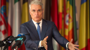 media-175403177540691600