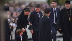 nicusor-dan-catedrala_LCalr