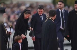 Mirabela Grădinaru, criticată pentru look-ul all black – Dana Budeanu: ‘Negru pă cap se pune la înmormântări! Alo, protocolu’ Cotroceni?!’