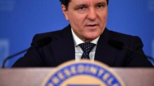 nicusor-dan-o-eventuala-decizie-ccr-de-respinegere-a-legii-pensiilor-magistratilor-e-mult-exagerata-5347329