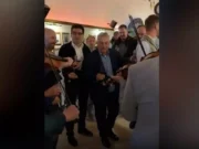 Premierul Ungariei, show total cu lăutarii, la Cluj. Orban a cântat „Noi nu plecăm de aici!” – VIDEO
