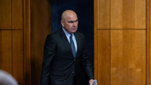 pensiile-magistratilor-pe-masa-ccr-decizia-care-poate-rasturna-ordinea-politica-5352908