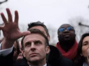 Emmanuel Macron își încordează mușchii: „Franța lucrează la actualizarea doctrinei nucleare”