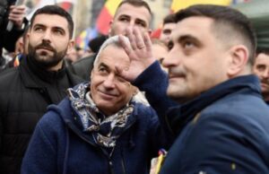 ”Sperietoarea” coaliției de guvernare este și a lui Simion. Singura variantă în care liderul AUR nu pierde, dar riscă totul