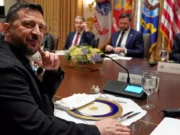 Trump i-a spus lui Zelenski să accepte pretențiile lui Putin: „Dacă nu, așteaptă-te la distrugere!”