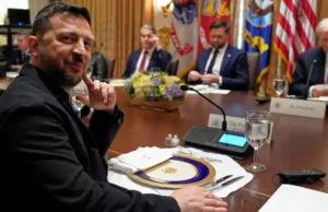 Trump i-a spus lui Zelenski să accepte pretențiile lui Putin: „Dacă nu, așteaptă-te la distrugere!”