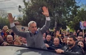 SURSE: Călin Georgescu, blocat de jandarmi la Alba Iulia