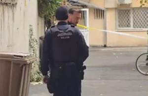 Moarte în condiții suspecte, în Capitală: o pensionară de 70 de ani a căzut de la etaj. Poliția anchetează cazul