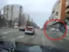 Scenă în Iași ca-n cascadoriile din filme. O mașină s-a răsucit de trei ori în aer și a aterizat la loc pe patru roți. Ce s-a întâmplat cu șoferița
