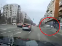 Scenă în Iași ca-n cascadoriile din filme. O mașină s-a răsucit de trei ori în aer și a aterizat la loc pe patru roți. Ce s-a întâmplat cu șoferița