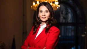 anca_alexandrescu_foto_1cc6d6ed97