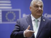 Apropiații lui Viktor Orban cumpără cel mai citit ziar din Ungaria