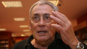 horia_moculescu_6cd242ce1c_0a9b4f9cd1_de09ab53fb_44410100