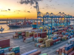 Stare de alertă! Incendiu la instalația de încărcare a navelor în Portul Constanța