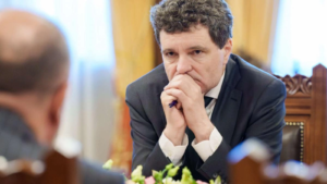 media-174893727694602900