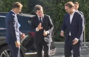 Reziștii validează candidatura lui Cătălin Drulă la Primăria Capitalei, în prezența lui Nicușor Dan. Șeful statului sfidează cu zâmbetul pe buze