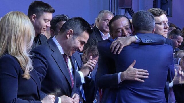 psd-ul-isi-schimba-fata-sub-sorin-grindeanu-semnale-importante-pentru-aur-pnl-usr-si-udmr-reportaj-video-5357917