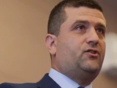 Copiii minori ai lui Radu Miruță, 40.000 de euro în conturi de la bunici. Ministrul rezist are averi de sute de mii de euro