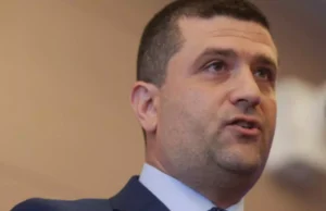 Copiii minori ai lui Radu Miruță, 40.000 de euro în conturi de la bunici. Ministrul rezist are averi de sute de mii de euro