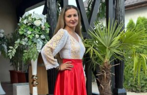 Daniela Cimpoeru transmite un mesaj de Crăciun tuturor românilor, alături de TVF Oltenia