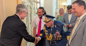 FOTO O ultimă salvă de tun de la Moscova: Ambasada Rusiei, mesaj către familia generalului Radu Theodoru