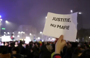 A patra zi de proteste în Piața Victoriei dar și în alte orașe din țară. Manifestanții cer demiterea Liei Savonea