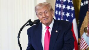 trump-numeste-un-trimis-special-pentru-groenlanda-danemarca-iritata-a-convocat-ambasadorul-sua-5368757