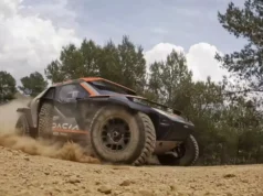 Dacia vizează podiumul la Dakar 2026. Patru modele Sandrider iau startul în deșert cu o echipă de piloți de elită