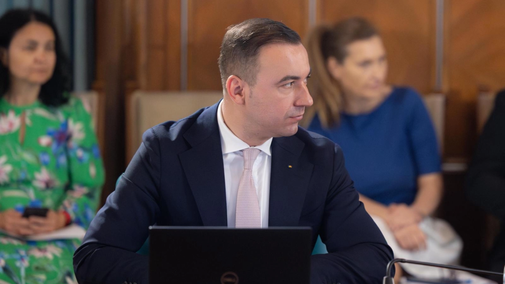 media-174962371264843900