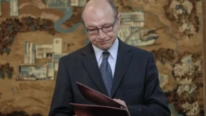 traian-basescu_2zDaN