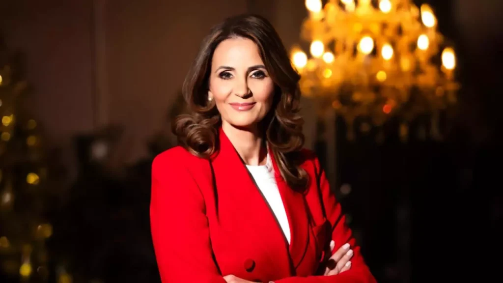 Anca-Alexandrescu-copy-2_dea101f833