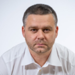 Ciprian Ciucu propune reducerea traficului în condiţii de ninsoare abundentă: „Nimeni nu mai iese în ziua aceea cu maşina”