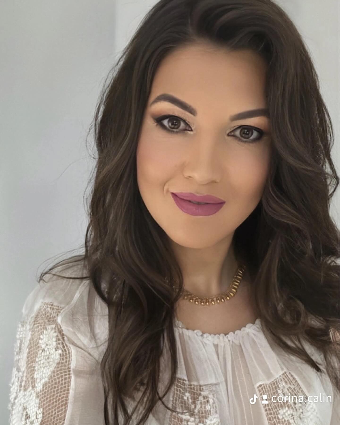 Corina Călin lansează un colaj de muzică de petrecere alături de Formația Mugurel Sfetcu