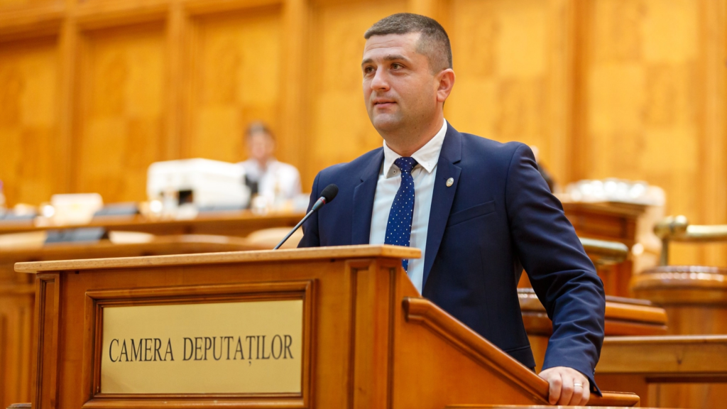 media-174885644072643800