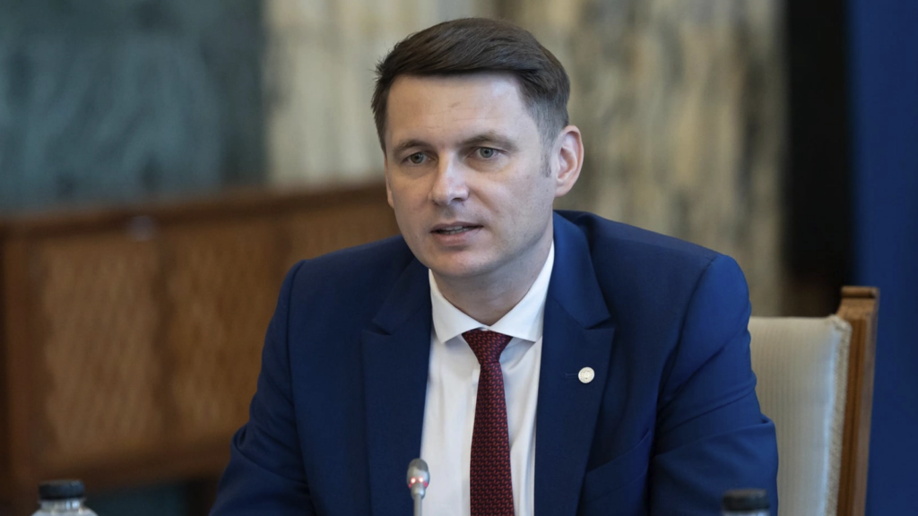 media-175063744103659500