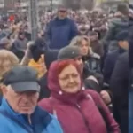PROTESTE de amploare în Harghita, față de măsurile de austeritate ale lui Bolojan: oamenii cer ieșirea UDMR de la guvernare
