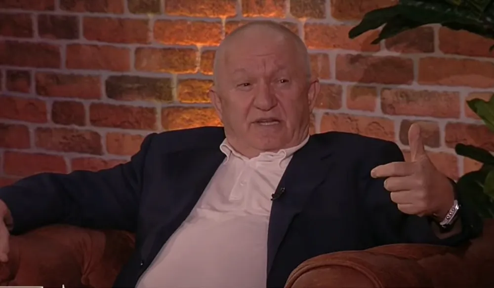 adrian-porumboiu-atac-furibund-la-vassaras-si-burleanu-zavem-de-a-face-cu-doi-mari-idioti-reactia-lui