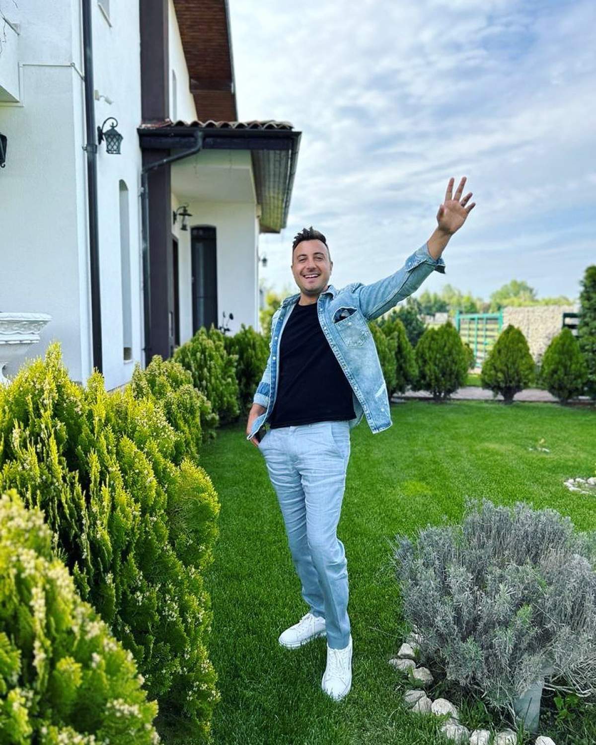 Ce face Valentin Sanfira după ce Codruța Filip a anunțat divorțul. Cu cine își petrece timpul