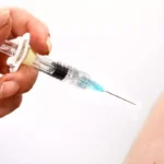 Primul caz de meningită confirmat în Franţa, după focarul din Marea Britanie care a provocat deja două decese